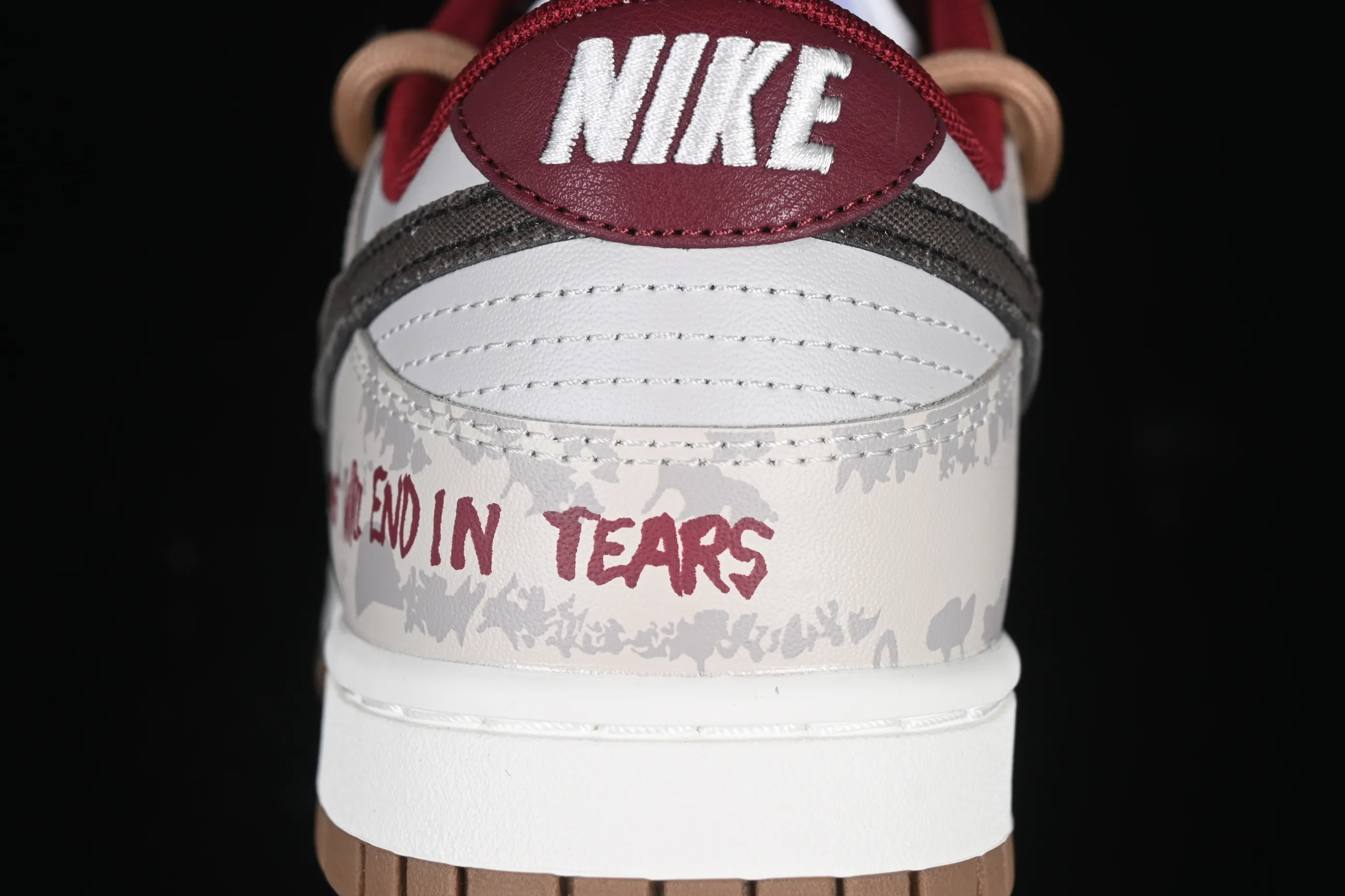 All Categories Nk SB Dunk Series Nk SB Dunk Low Low-top Sneakers Nk Dunk Low Koala Party Deserted End Retro Style Wasteland Deconstruction Old Graffiti Beige Low-top Casual Sneakers FB7160-161